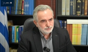 Άπαντες … ΠΑΡΟΝΤΕΣ ..!!!