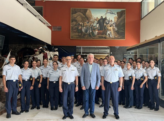 Επίσκεψη των ΔΥ της ΙΙης Τάξης ΣΜΥΑ στο Πολεμικό Μουσείο Αθηνών